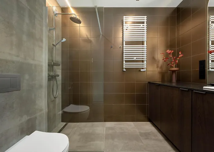 Prestiżowe Z Widokiem Na Rzekę I Parkingiem By Renters Prestige