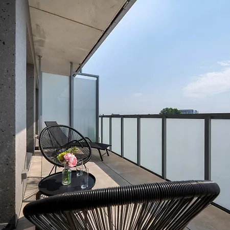 Prestizowe Z Widokiem Na Rzeke I Parkingiem By Renters Prestige Appartement *