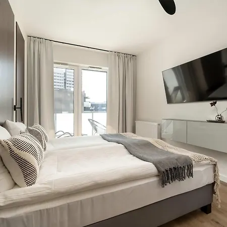 Prestizowe Z Widokiem Na Rzeke I Parkingiem By Renters Prestige * Wroclaw