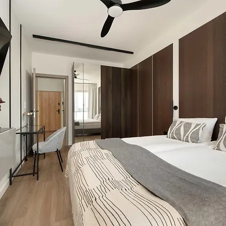 Apartment Prestizowe Z Widokiem Na Rzeke I Parkingiem By Renters Prestige