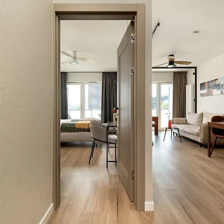 Prestizowe Z Widokiem Na Rzeke I Parkingiem By Renters Prestige Apartment