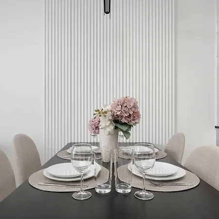Apartment Prestizowe Z Widokiem Na Rzeke I Parkingiem By Renters Prestige *