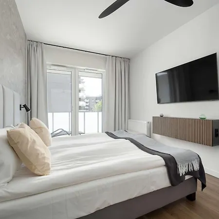 Prestizowe Z Widokiem Na Rzeke I Parkingiem By Renters Prestige Apartment
